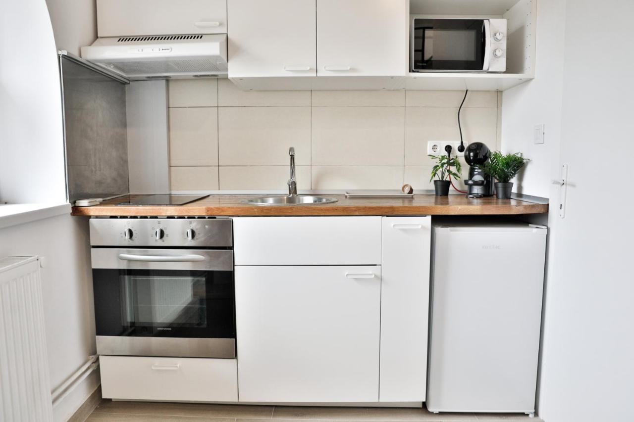 Selari Street Apartments Бухарест Экстерьер фото